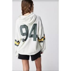 Daydreamer 94 Oversized Hoodie (XS)